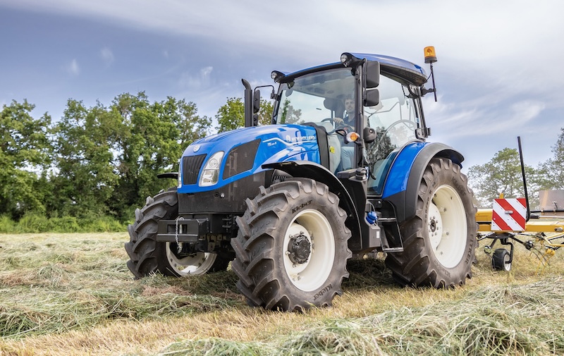 New Holland T5 Universaltraktor